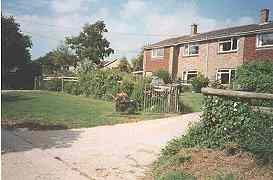 orchard-cottage.jpg (7331 bytes)